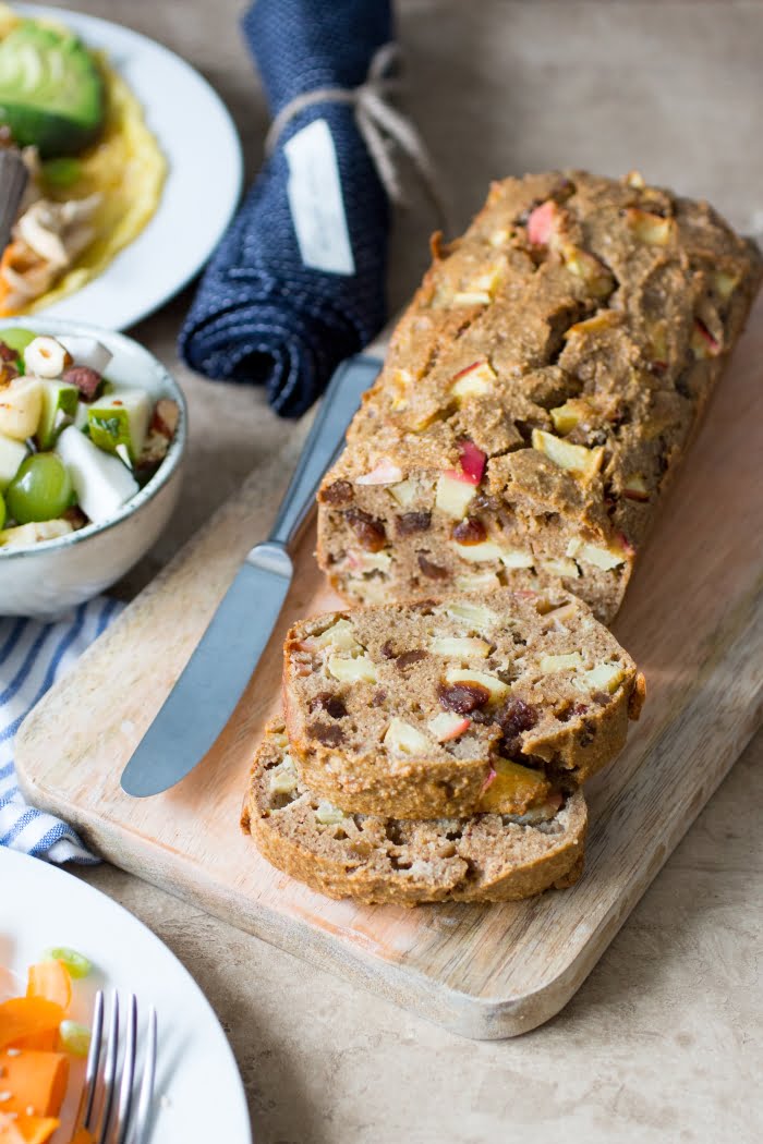 Appel-rozijnenbrood