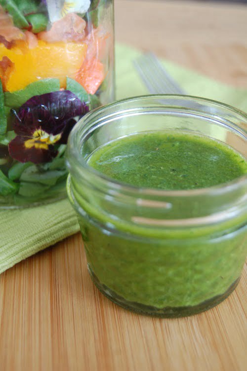 Gerookte zalmsalade met pestodressing 1-small