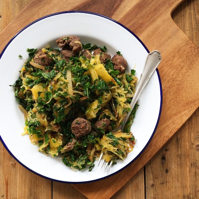 Spaghettipompoen met boerenkool en worst
