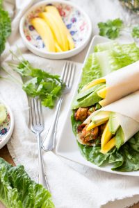Jamaicaanse Kipwraps met Mango en Avocado