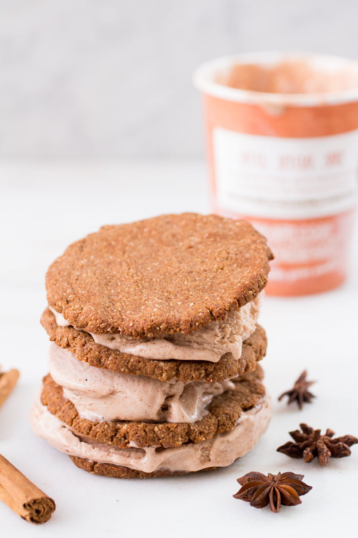Speculicecream Sandwiches