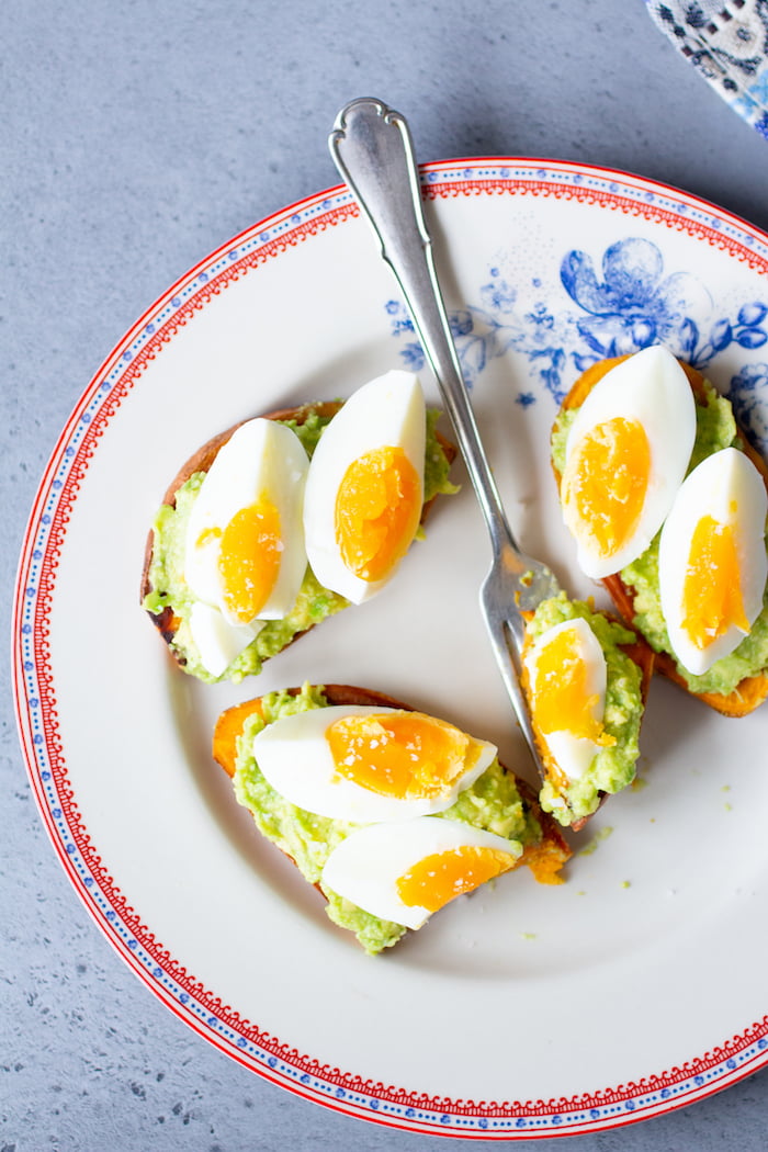 Zoete aardappel toast met ei
